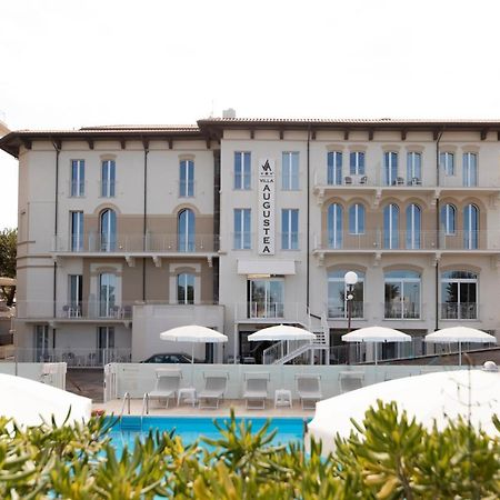 Hotel Villa Augustea Rimini Exteriör bild