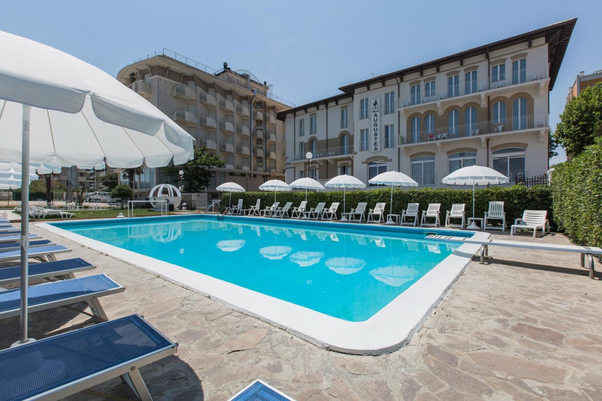 Hotel Villa Augustea Rimini Exteriör bild